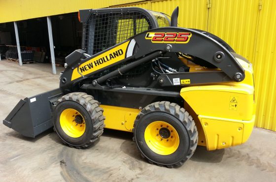 Аренда колесного мини-погрузчика New Holland L225